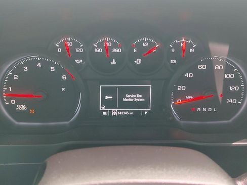 Used 2022 Chevrolet Silverado 2500 Custom w/ Custom Value Package AWD/4WD image 13