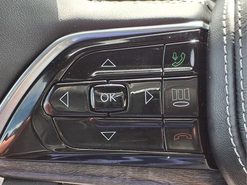Used 2025 Jeep Grand Cherokee L Overland AWD/4WD image 17
