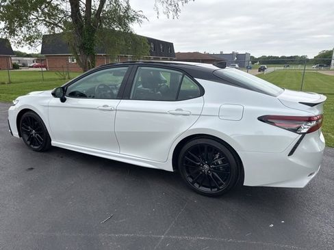 Used 2023 Toyota Camry XSE image 5