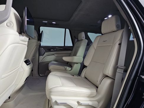 Used 2024 Cadillac Escalade Sport Platinum RWD image 12