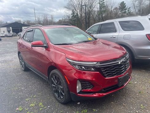 Used 2024 Chevrolet Equinox RS w/ RS Leather Package image 3