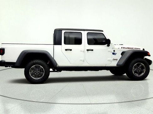 Used 2022 Jeep Gladiator Rubicon w/ Cold Weather Group AWD/4WD image 4