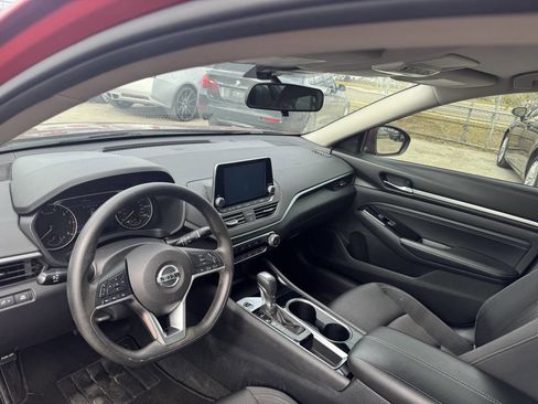 Used 2021 Nissan Altima 2.5 SV FWD image 11