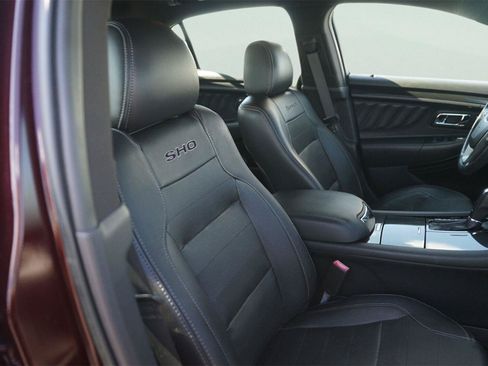 Used 2018 Ford Taurus SHO w/ Driver Assist Package AWD/4WD image 20