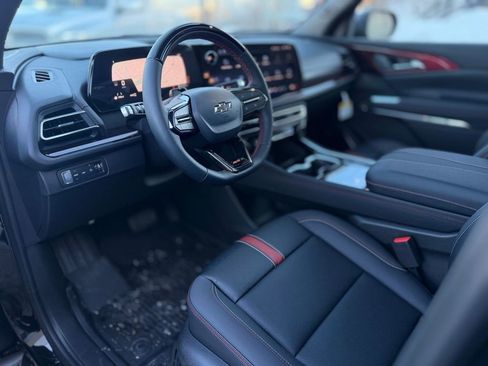 New 2026 Chevrolet Traverse RS w/ LPO, Floor Liner Package image 12