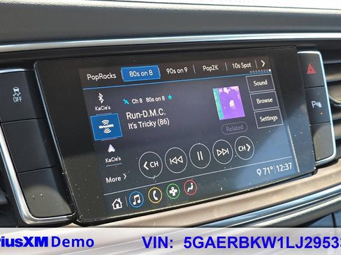 Used 2020 Buick Enclave Essence FWD image 28