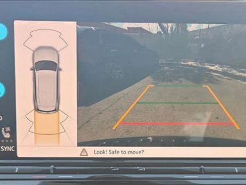 New 2026 Volkswagen Atlas SE image 12