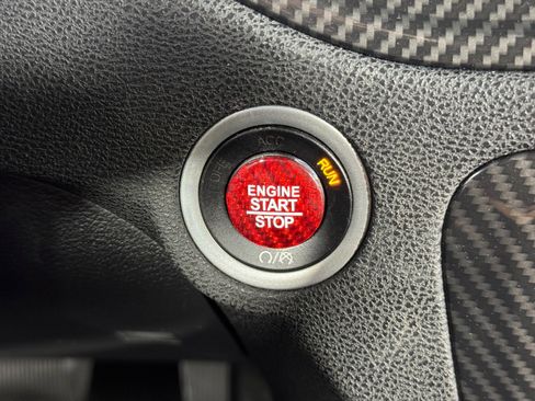 Used 2019 Dodge Charger SXT image 21