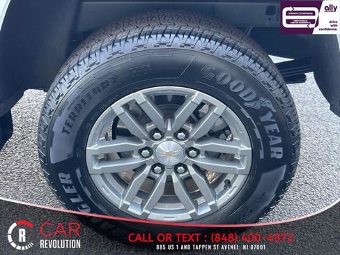 Used 2024 Chevrolet Colorado LT RWD image 46