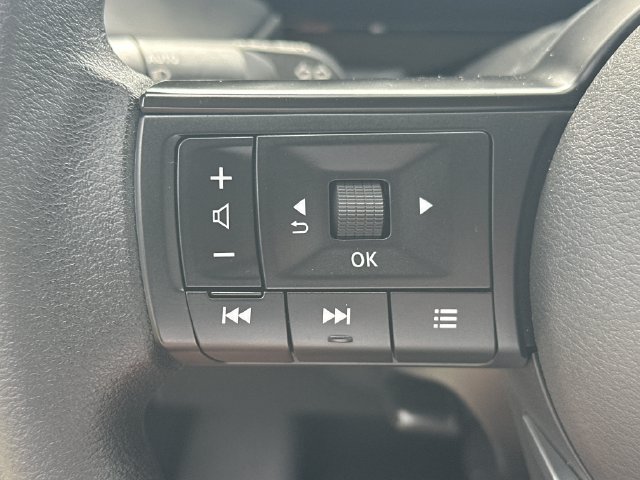 Used 2025 Nissan Kicks S FWD image 22