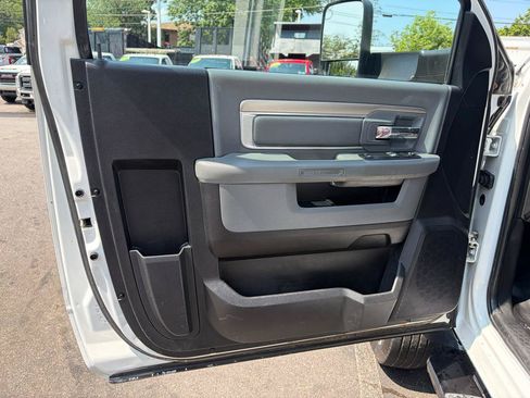 Used 2014 RAM 5500 Tradesman w/ Power & Remote Entry Group AWD/4WD image 16