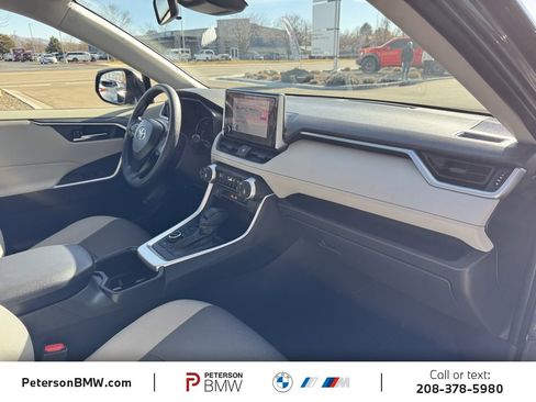 Used 2025 Toyota RAV4 XLE image 18