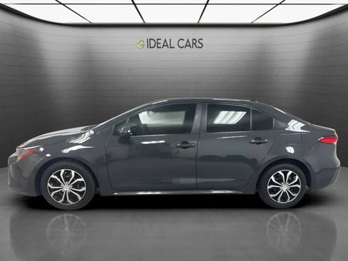 Used 2023 Toyota Corolla LE w/ Carpet Mat Package (TMS) FWD image 8