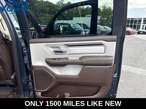 Used 2026 RAM 1500 Laramie AWD/4WD image 34