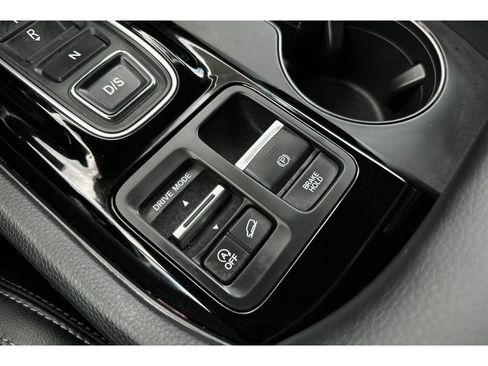 Certified 2025 Honda Pilot EX-L image 33