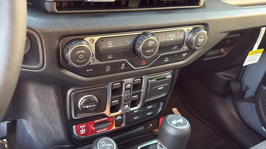 Used 2026 Jeep Wrangler Unlimited Sport AWD/4WD image 28