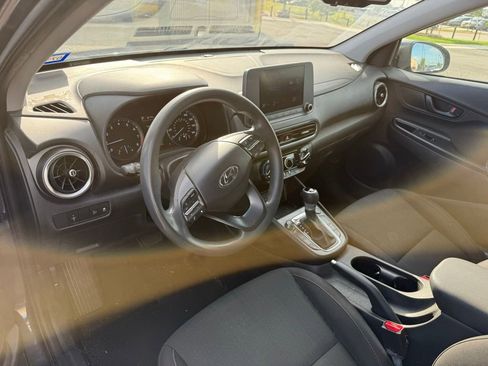 Used 2022 Hyundai Kona SEL FWD image 7