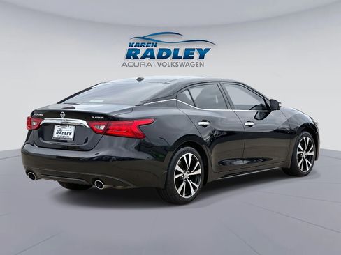 Used 2018 Nissan Maxima Platinum image 2