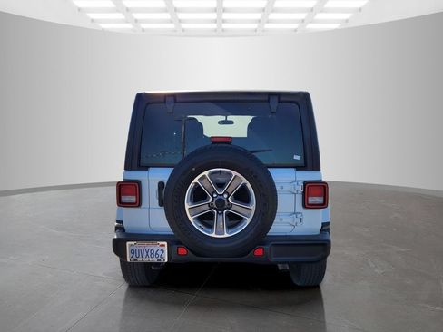 Used 2021 Jeep Wrangler Unlimited Sahara AWD/4WD image 5