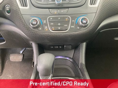 Used 2024 Chevrolet Malibu LT FWD image 9