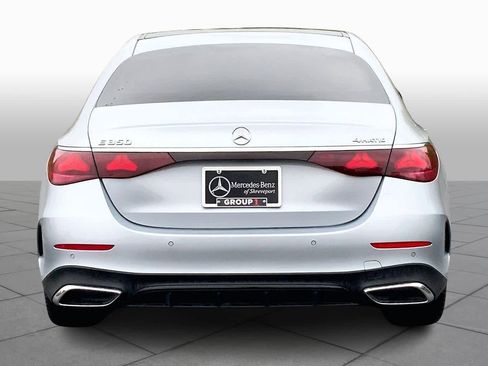 Used 2024 Mercedes-Benz E 350 4MATIC Sedan image 4