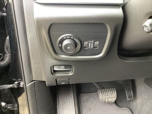 Used 2023 Jeep Grand Cherokee L Overland AWD/4WD image 25