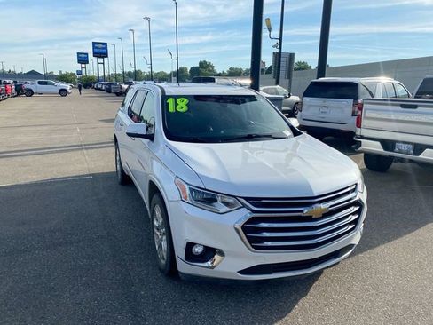 Used 2018 Chevrolet Traverse High Country w/ LPO, Cargo Package AWD/4WD image 1