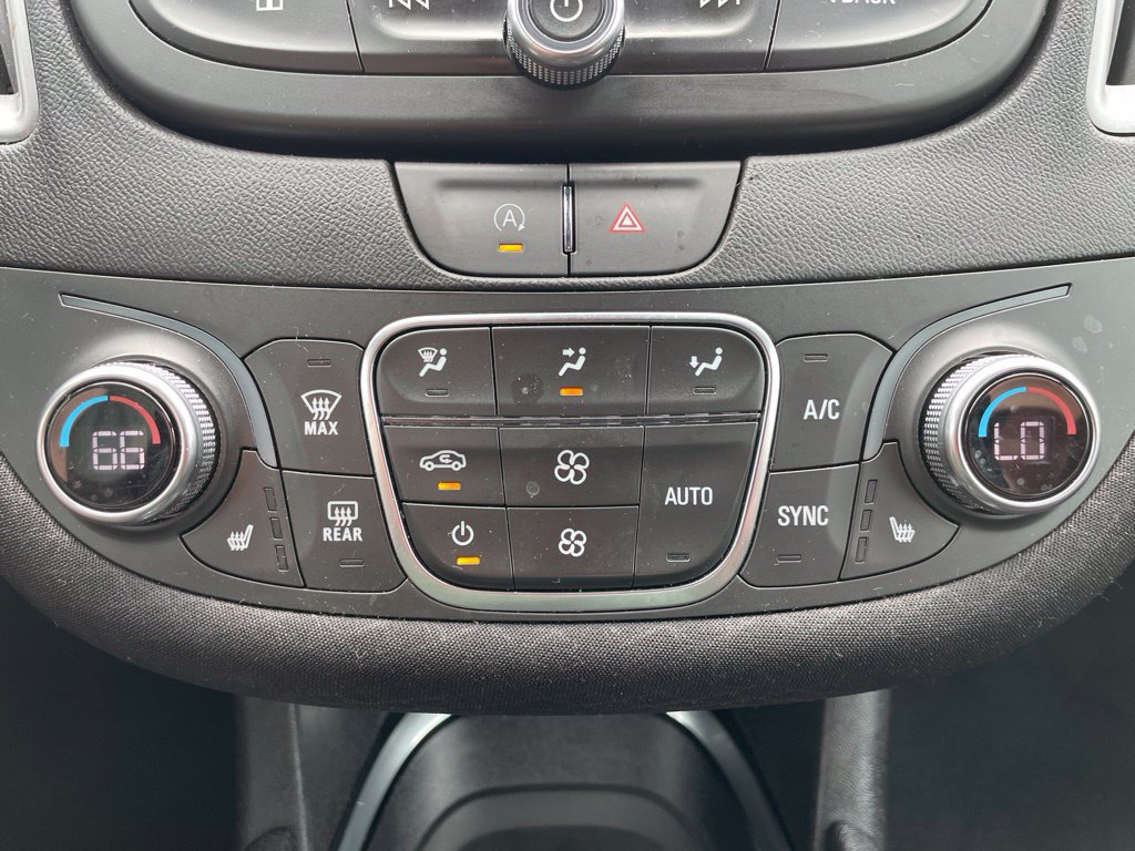 Used 2025 Chevrolet Malibu LT FWD image 31