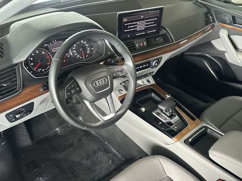 Used 2022 Audi Q5 2.0T Premium w/ Convenience Package AWD/4WD image 13