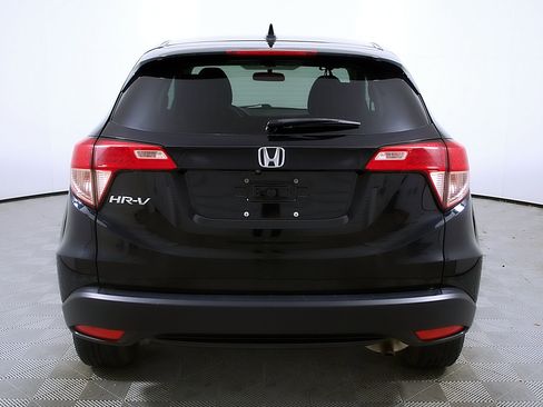 Used 2018 Honda HR-V EX image 8