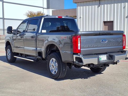 New 2026 Ford F250 XLT w/ FX4 Off-Road Package image 6