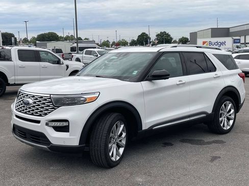Used 2023 Ford Explorer Platinum w/ Technology Package AWD/4WD image 7