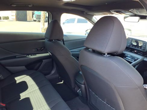 New 2026 Hyundai Elantra SEL Sport FWD image 8