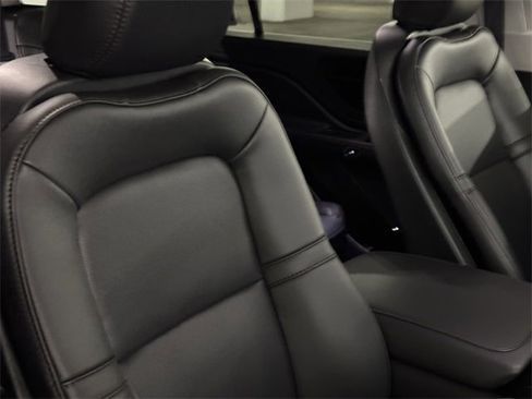 Used 2025 Lincoln Aviator AWD w/ Equipment Group 101A image 12