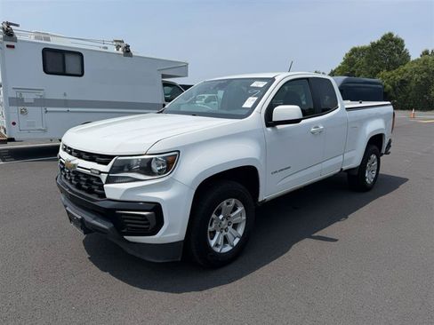 Used 2022 Chevrolet Colorado LT w/ Fleet Safety Package RWD image 16