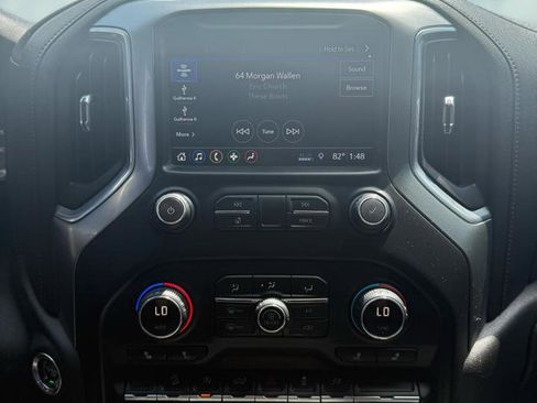 Used 2019 Chevrolet Silverado 1500 LT Trail Boss AWD/4WD image 17