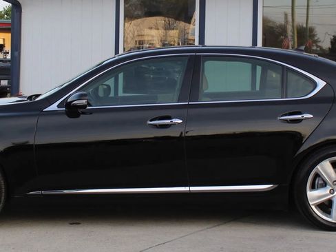 Used 2011 Lexus LS 460 w/ Luxury Value Edition image 2