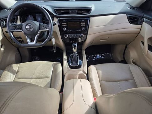 Used 2017 Nissan Rogue S FWD image 13