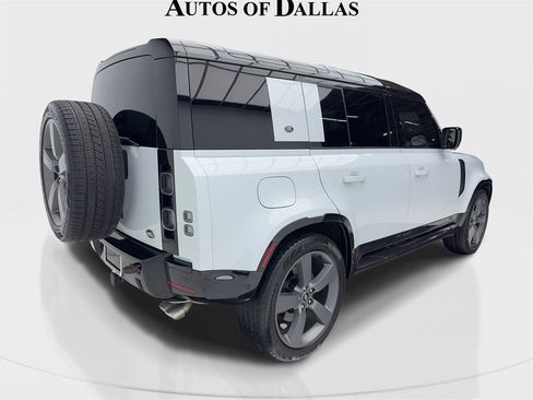 Used 2023 Land Rover Defender 110 V8 image 10