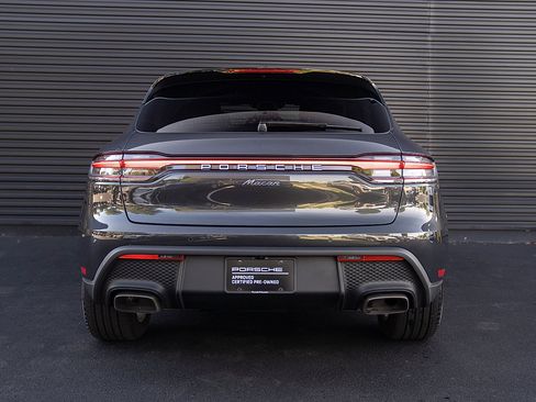 Used 2026 Porsche Macan AWD/4WD image 29