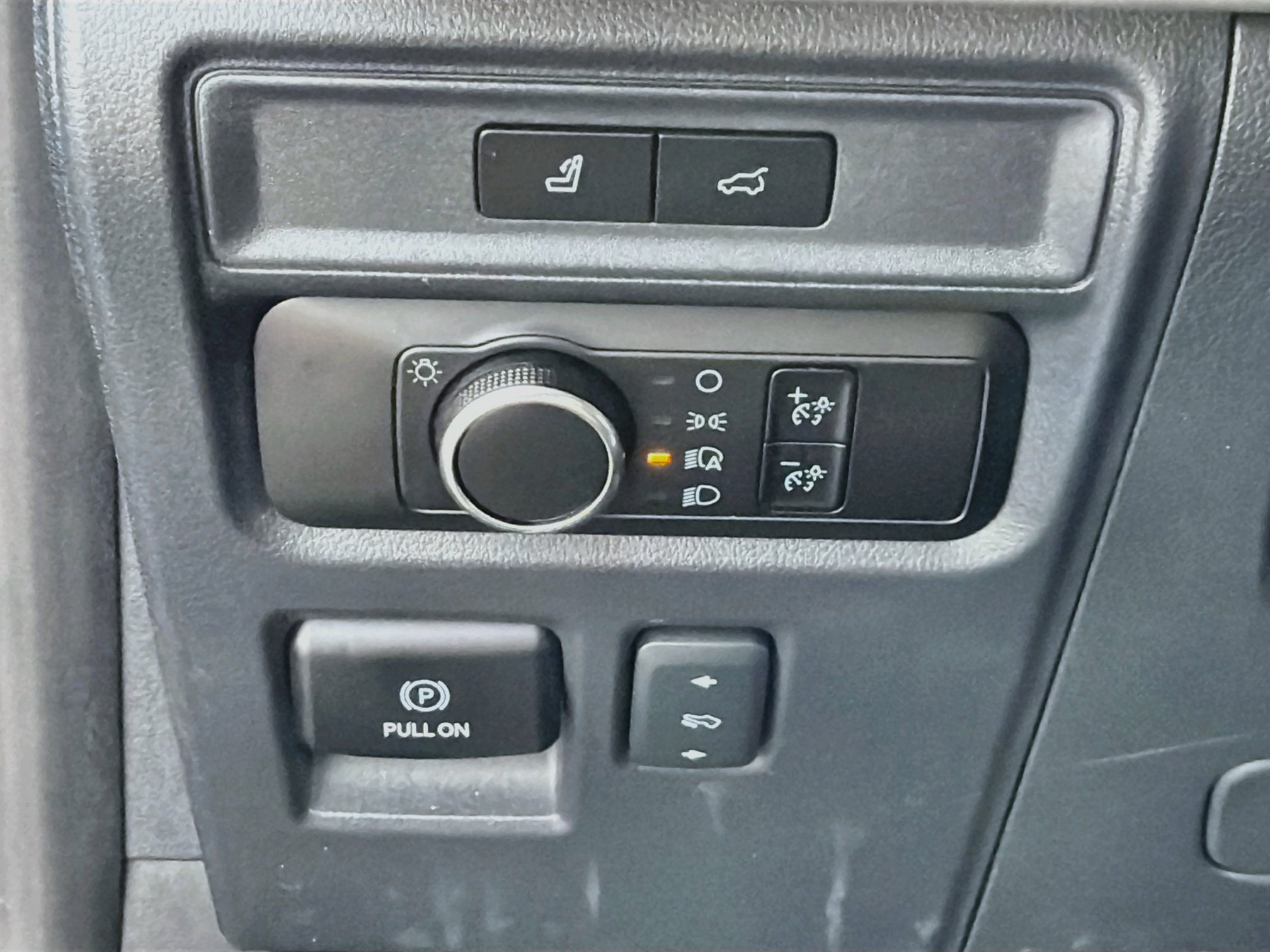 Used 2024 Ford Expedition Max XLT AWD/4WD image 37