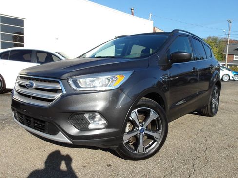 Used 2018 Ford Escape SEL image 38