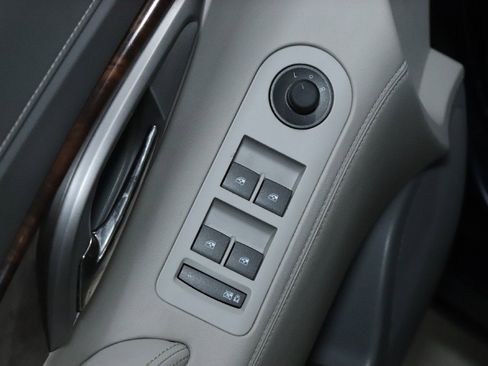 Used 2011 Buick LaCrosse CX image 21