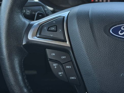 Used 2019 Ford Edge SEL w/ Equipment Group 201A image 17