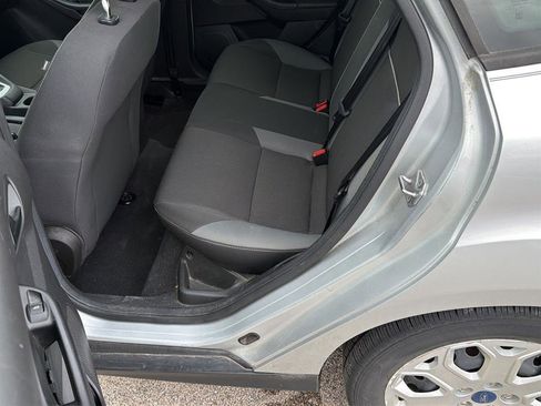 Used 2012 Ford Focus SE image 16