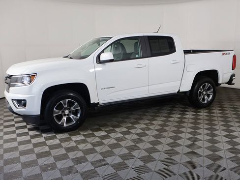 Used 2020 Chevrolet Colorado Z71 AWD/4WD image 16