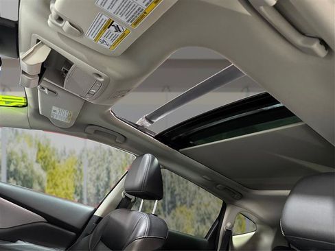 Used 2020 Nissan Murano SL w/ Moonroof Package image 19