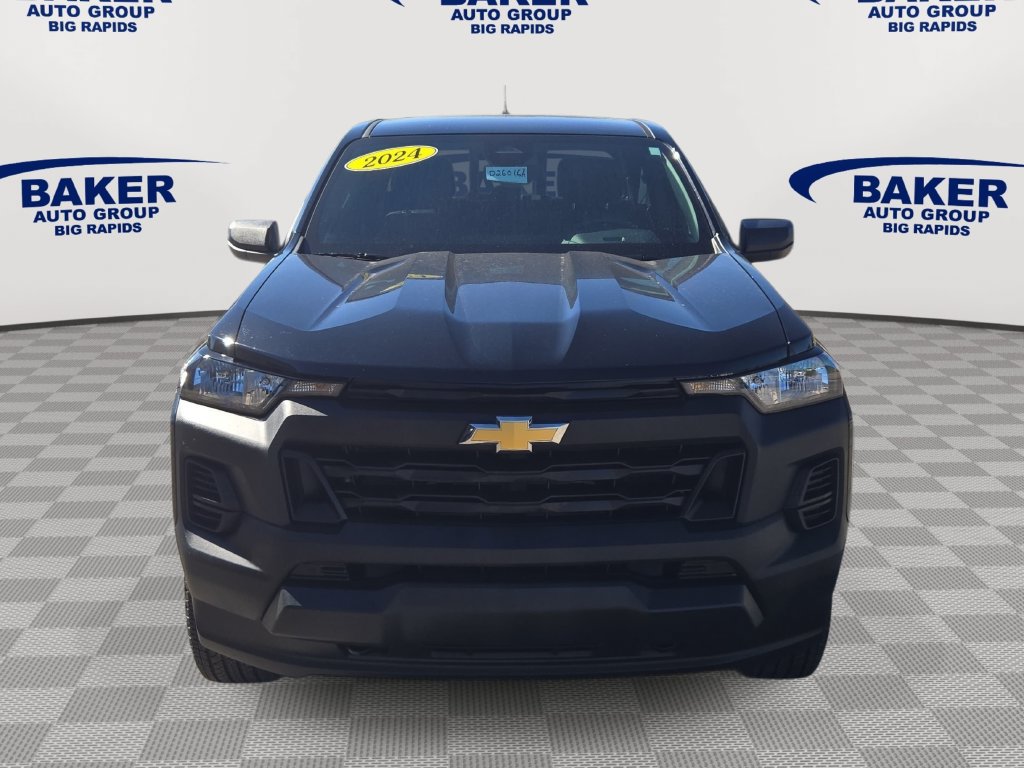 Used 2024 Chevrolet Colorado W/T AWD/4WD image 9