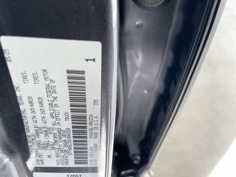 New 2025 Toyota Tundra Platinum image 28