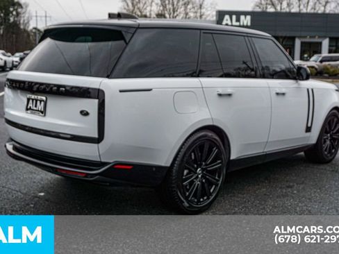Used 2023 Land Rover Range Rover SE image 5